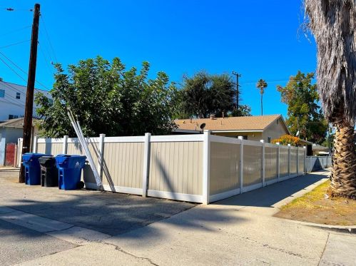 5758 Kester Ave, Van Nuys CA  91411-3014 exterior