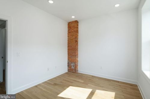 1613 15th St, Philadelphia PA  19121-3401 exterior