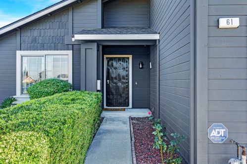 61 Kenneth Ct, West Pittsburg CA  94565-1545 exterior