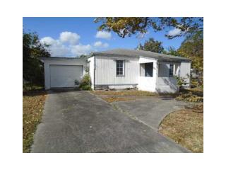 819 Opa Locka Blvd, Miami FL  33168-6736 exterior