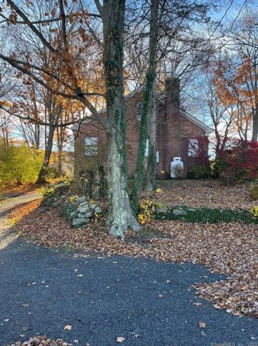 144 Broadway St, Colchester CT  06415-1019 exterior