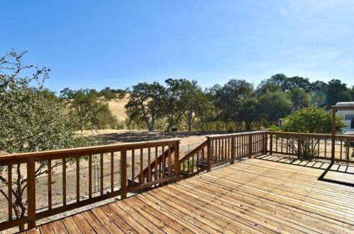 3243 Eagle Point Ln, Lake Nacimiento CA  93446-4130 exterior