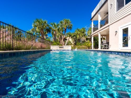 5298 Umbrella Pool Rd, Sanibel FL  33957-2407 exterior