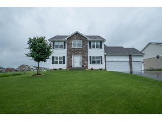 16699 Falkirk Trl, Lakeville, MN 55044-6142