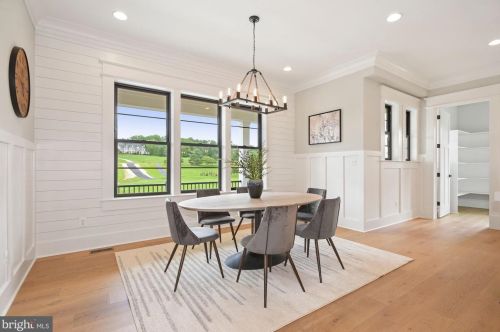16067 Waterford Crk Cir, Hamilton VA  20158-3342 exterior