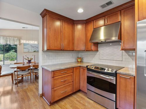 1423 Fry Ct, Benicia CA  94510-2576 exterior