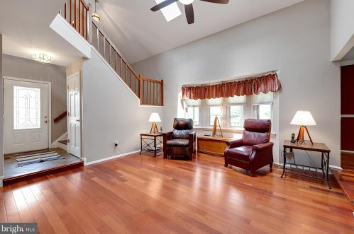 13501 Brightfield Ln, Herndon, VA 20171-3361