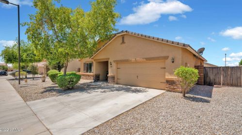 7022 252nd Dr, Buckeye, AZ 85326-1372