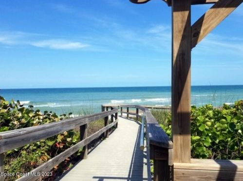 1214 Paurotis Dr, Sebastian FL  32976-7053 exterior