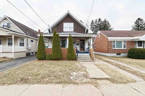 818 Vischer Ave, Schenectady, NY 12306-3912