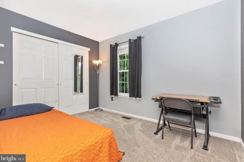 17 Lion Ct, Limerick PA  19468-1339 exterior