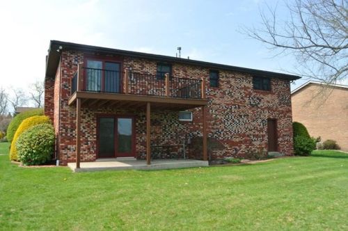 3408 Aloha Dr, New Kensington, PA 15068-2308