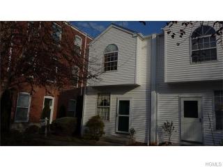10 Village Ml, Haverstraw, NY 10927-1061