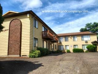 519 81st Ave, Portland OR  97213-6930 exterior