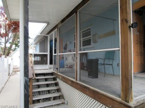 209 Fairweather Ln, Fort Myers Beach, FL 33931-3226