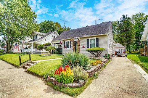 1125 Pleasant St, Springfield, OH 45506-1334