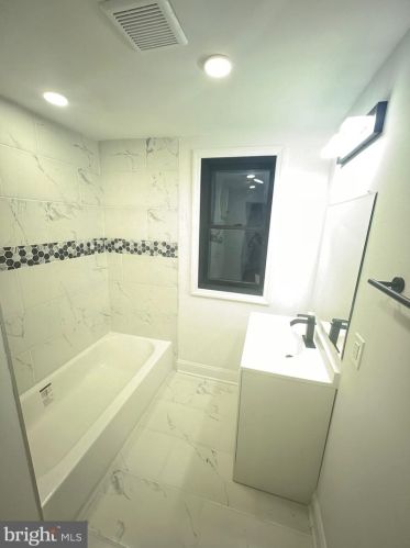 10 Kendrick Ave, Erial NJ  08081-1333 exterior