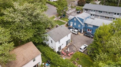 137 Columbus Pl, Stamford, CT 06907-1409