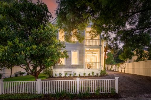 514 Ferry St, Mount Pleasant SC  29464-4719 exterior