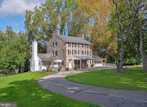541 Henderson Rd, Norristown, PA 19406-1930