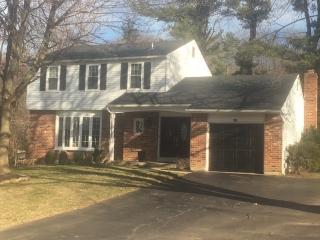 102 Glamorgan Ct, Exton PA  19341-1922 exterior