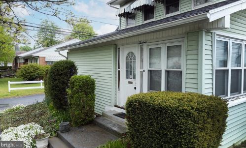 13 Kelso St, Harrisburg PA 17111-1823 exterior