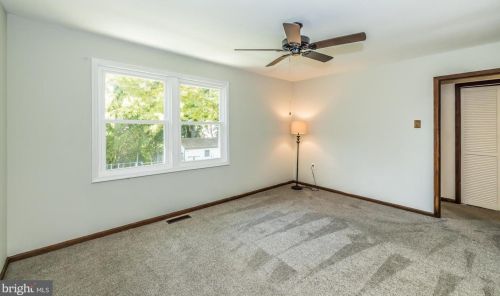 415 Jefferson Ave, Downingtown PA 19335-3025 exterior