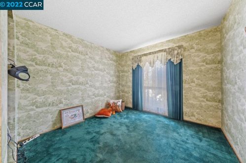 975 Kilkenny Way, Pinole CA  94564-2717 exterior