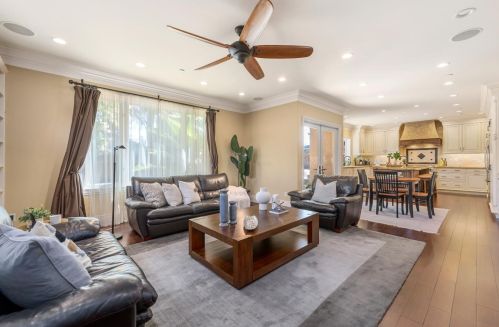 503 Upton St, Redwood City CA  94062-2941 exterior
