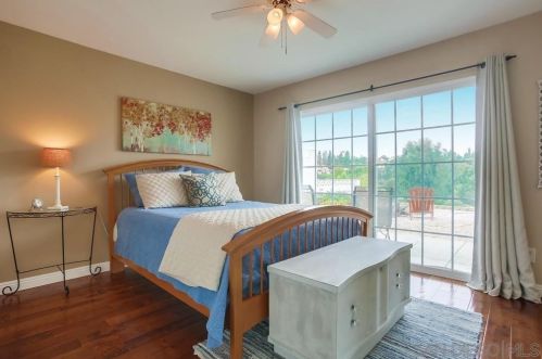 17504 Bernardo Oaks Dr, San Diego CA 92128-2109 exterior