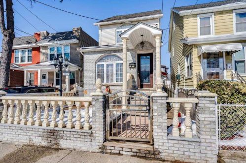 117-17 Linden Blvd, Jamaica, NY 11420-1023