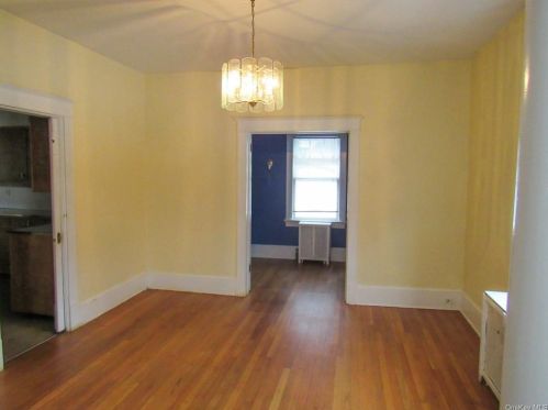 2347 Crompond Rd, Yorktown Hgts NY  10598-3735 exterior