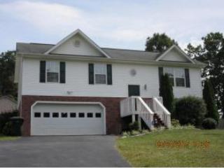 378 Ford Creek Rd, Johnson City, TN 37615-3249