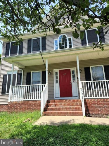 5925 Danielle Dr, Fredericksburg, VA 22407-6495