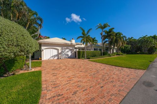 1215 Crestwood Dr, Delray Beach FL  33483-7211 exterior