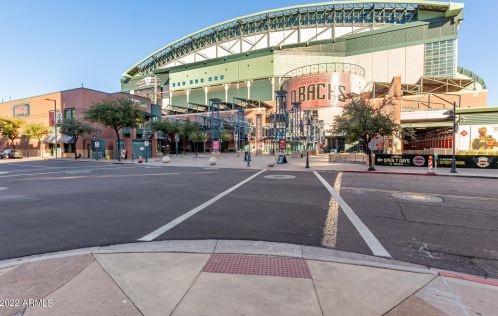 820 8th Ave, Phoenix AZ  85007 exterior