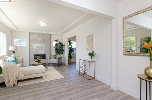 950 39 St, Oakland CA 94608-3899 exterior