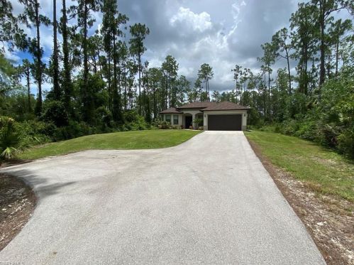 3479 4th Ave, Naples, FL 34117-4903