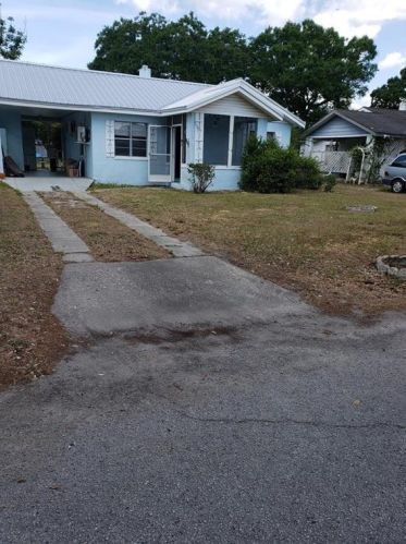 130 Center St, Winter Haven, FL 33880-5304