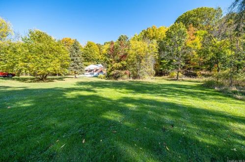 176 Western Ave, Marlborough, NY 12542-5146