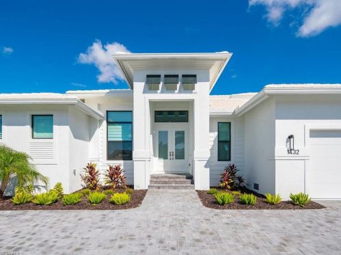 1432 Collingswood Ave, Marco Island, FL 34145-5880