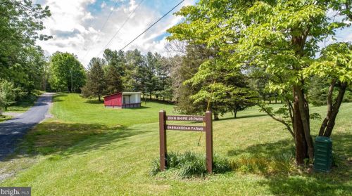 467 Freeze Rd, Linden VA  22642-5527 exterior