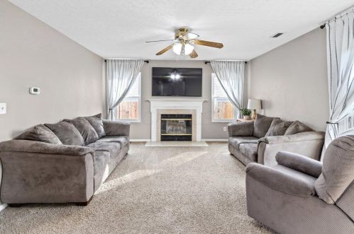 221 Bent Tree Ln, Pataskala OH  43062-8111 exterior