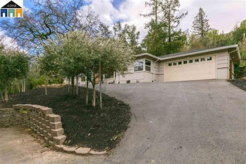 210 Moraga Way, Orinda, CA 94563-3820