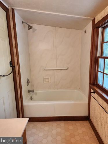 3220 Nottingham Rd, Norristown PA  19403-4162 exterior