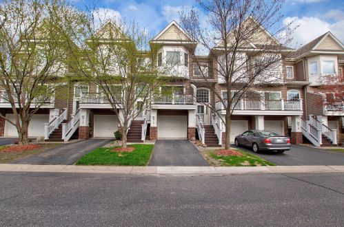 914 Trenton Ln, Minneapolis, MN 55441-4498