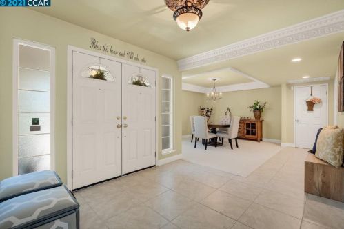 112 Golden Hills Ct, Danville, CA 94526-4225