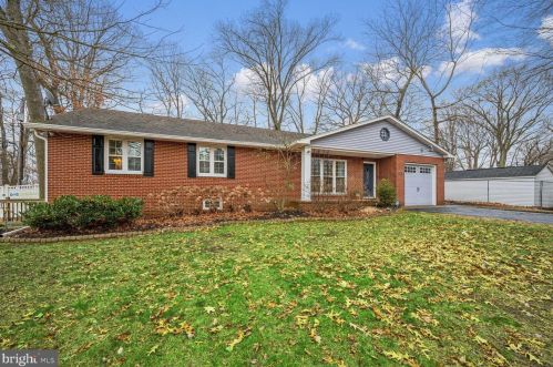 8570 Herbert Ave, Camden, NJ 08109-3714