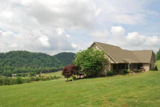 2809 Mccammon Rd, Rockford, TN 37853-4019
