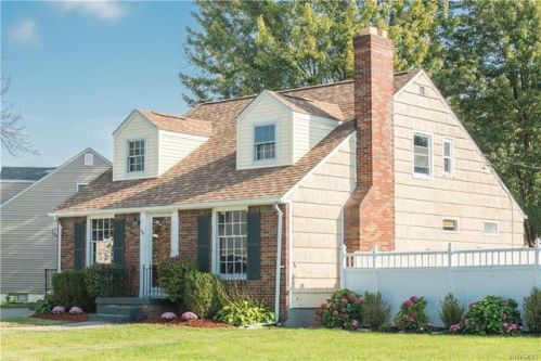 48 Quaker Ridge Rd, Tonawanda, NY 14150-9310